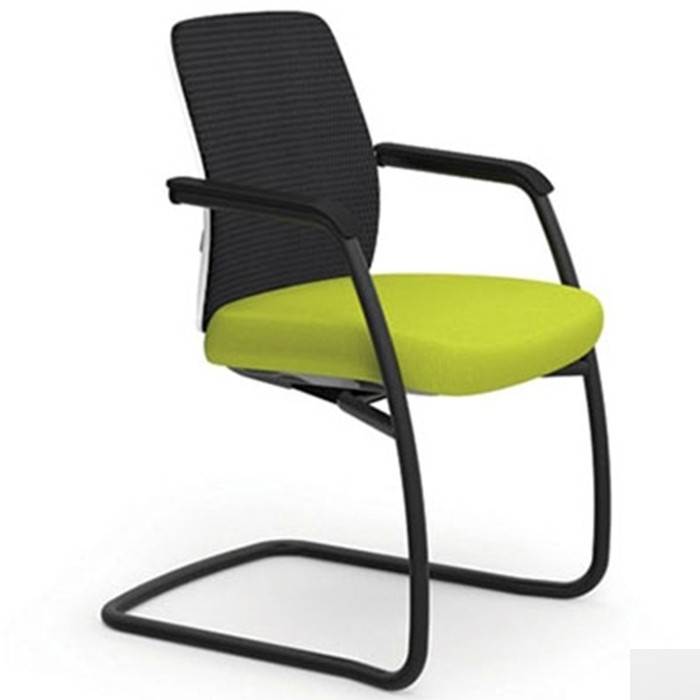 Cadeira para escritótio aproximação estrutura (SI) e braços integrados  40206 SI - Linha Idea - Cavaletti